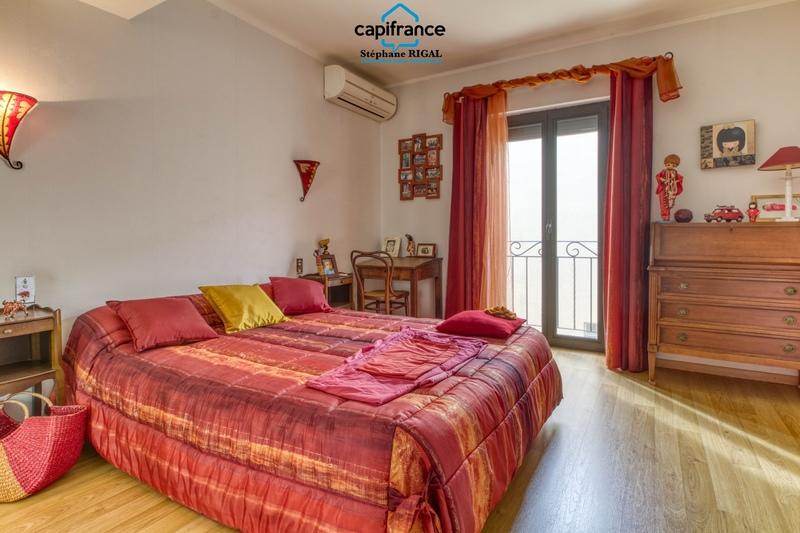 Maison de ville - 190 m² - 9 pièces