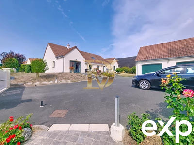 Maison - 230 m² - 8 pièces