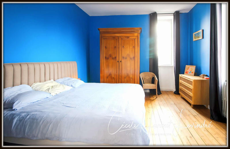 Maison - 188 m² - 8 pièces