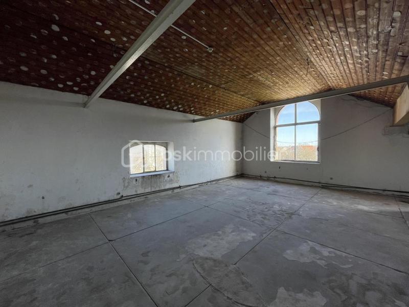 Immeuble - 1 600 m² - 12 pièces