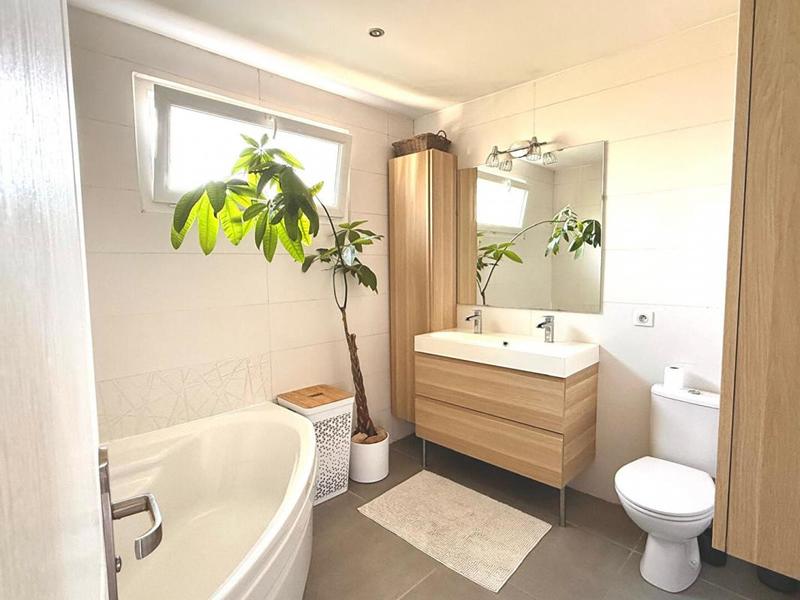 Villa - 96 m² - 5 pièces