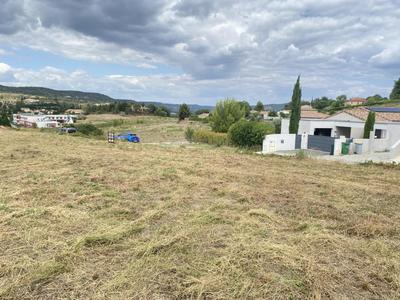 Terrain constructible - 700 m²