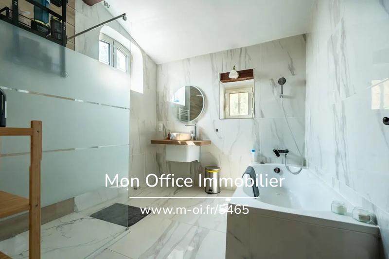 Mas - 310 m² - 9 pièces