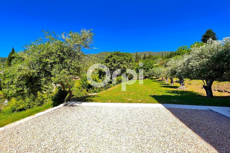 Maison - 208 m² - 5 pièces