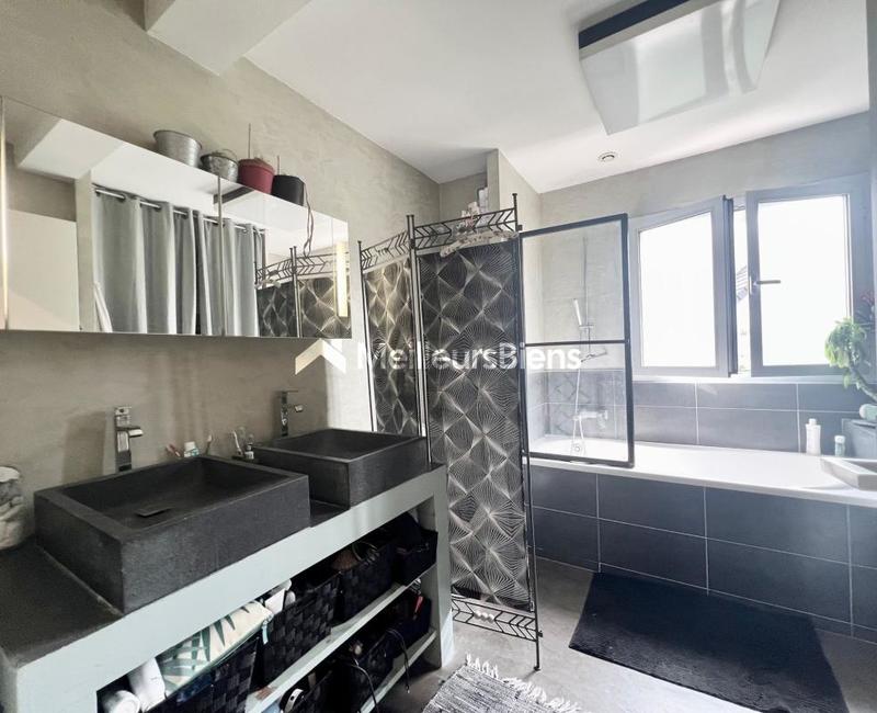 Maison d'architecte - 139 m² - 7 pièces