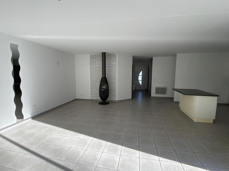 Maison - 95 m² - 4 pièces