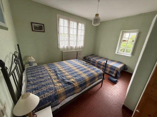 Maison - 134 m² - 8 pièces