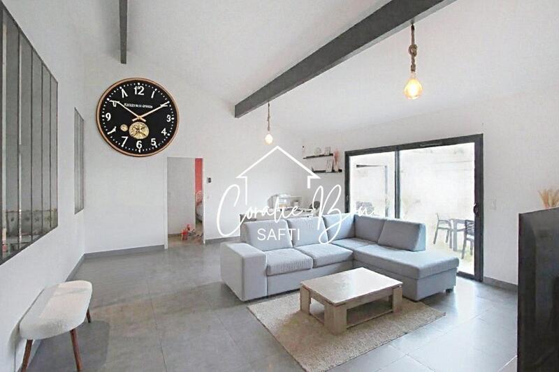 Propriété - 108 m² - 5 pièces