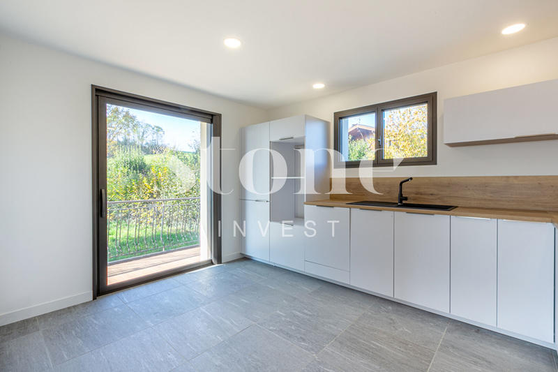 Maison - 294 m² - 10 pièces