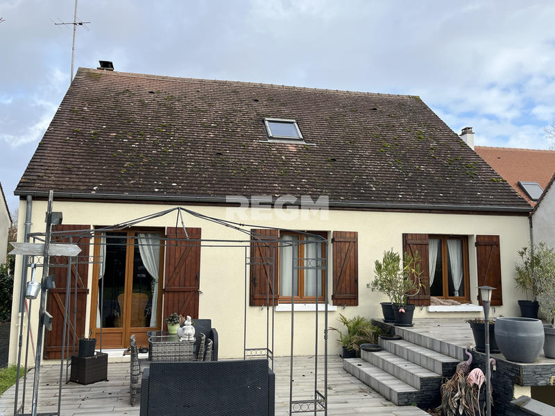 Maison - 100 m² - 5 pièces