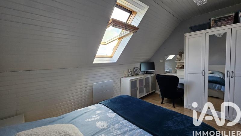 Maison - 90 m² - 5 pièces