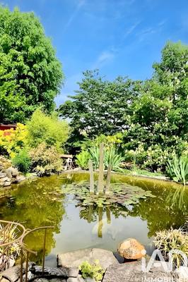 Maison - 408 m² - 11 pièces