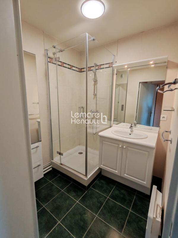 Appartement - 93 m² - 4 pièces