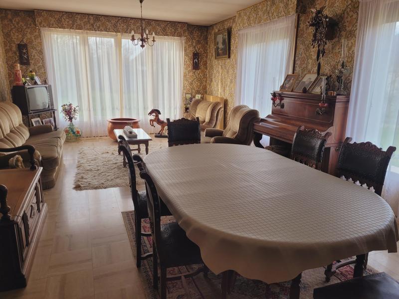 Maison traditionnelle - 135 m² - 5 pièces