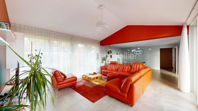 Maison traditionnelle - 171 m² - 5 pièces