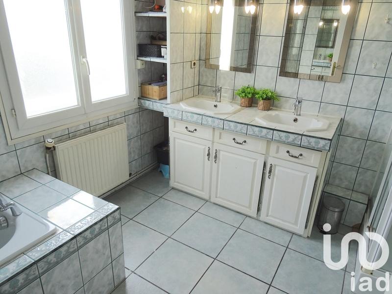 Maison - 143 m² - 7 pièces
