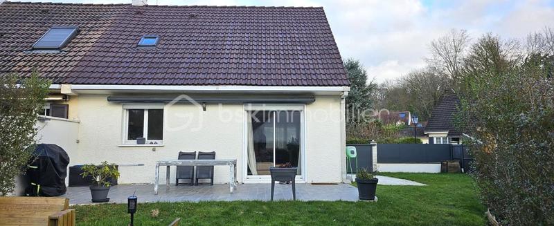 Maison de ville - 100 m² - 5 pièces