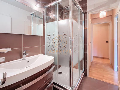 Appartement - 64 m² - 4 pièces