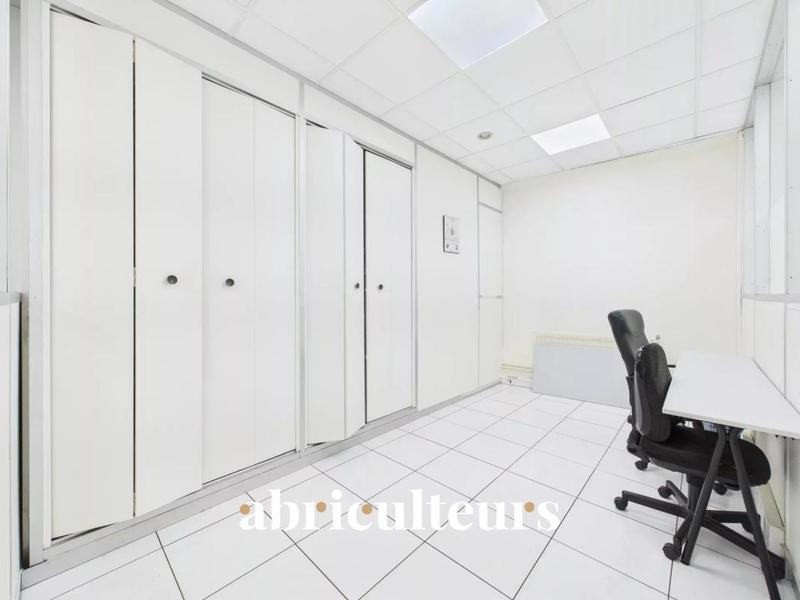 Local commercial - 136 m²