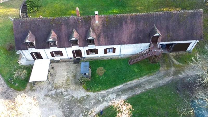 Maison - 210 m² - 6 pièces