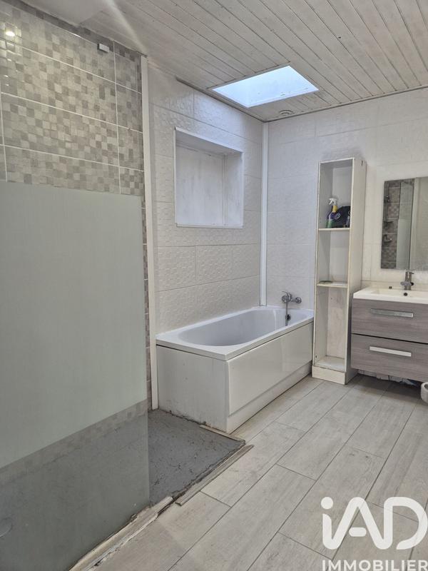 Maison - 93 m² - 3 pièces