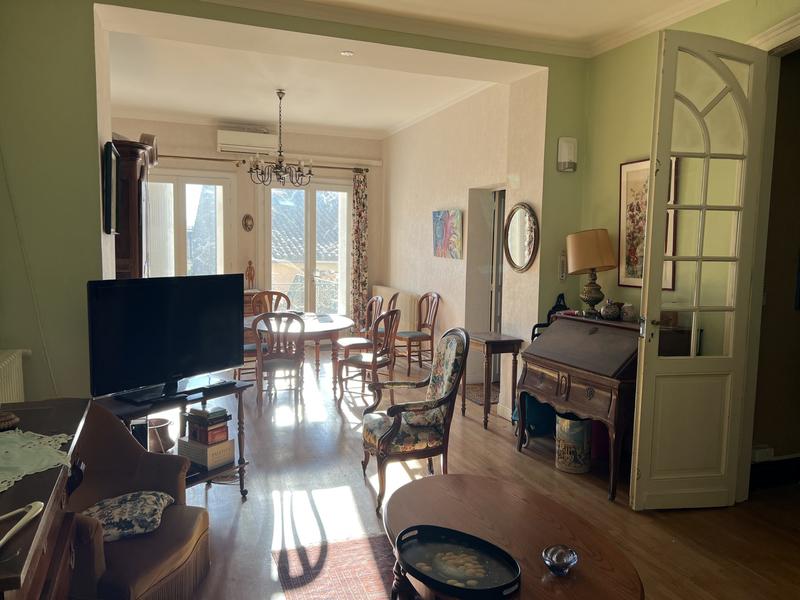 Maison - 342 m² - 13 pièces