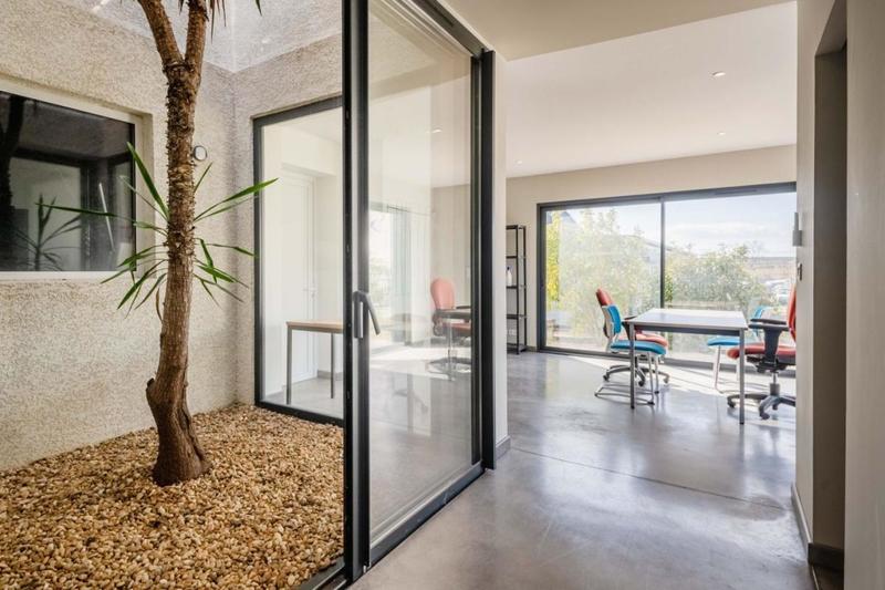 Maison - 184 m² - 2 pièces