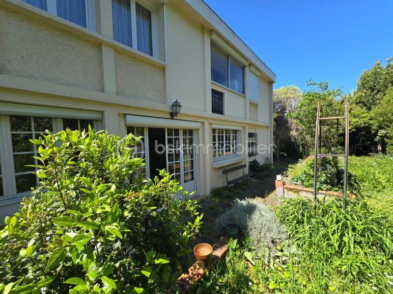 Maison - 160 m² - 7 pièces