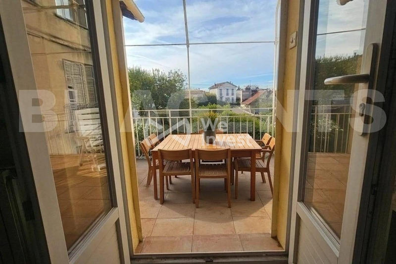 Maison - 161 m² - 7 pièces