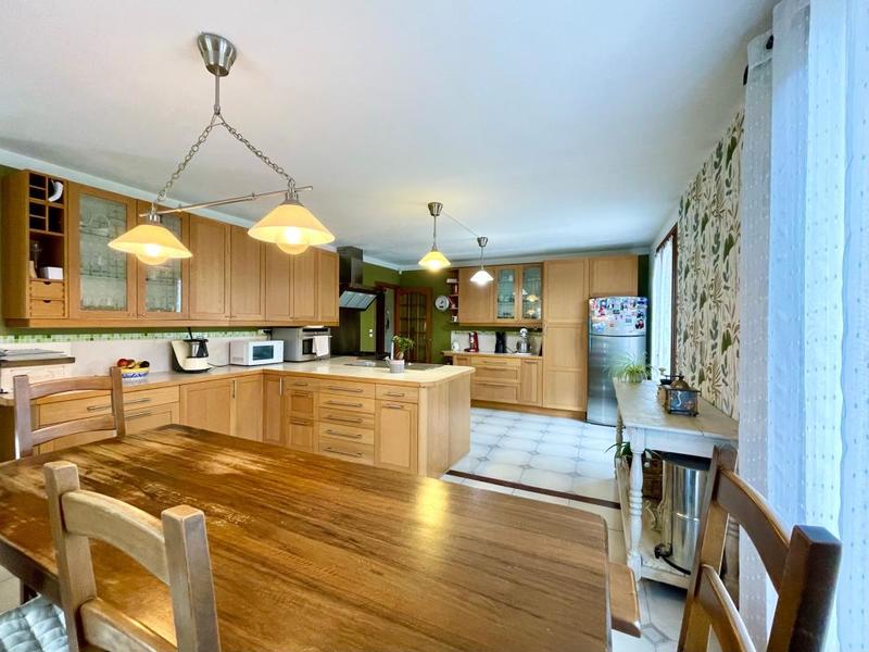 Maison - 156 m² - 6 pièces