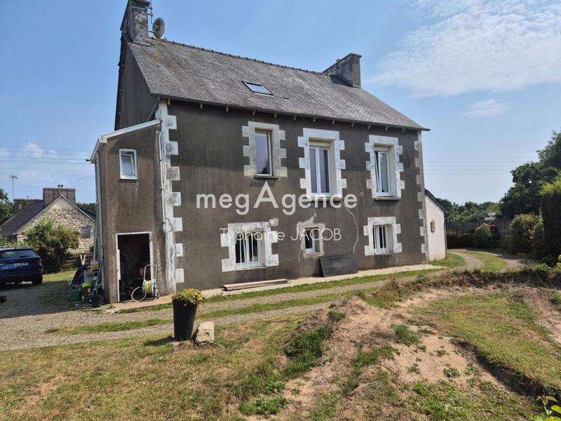 Maison - 172 m² - 8 pièces