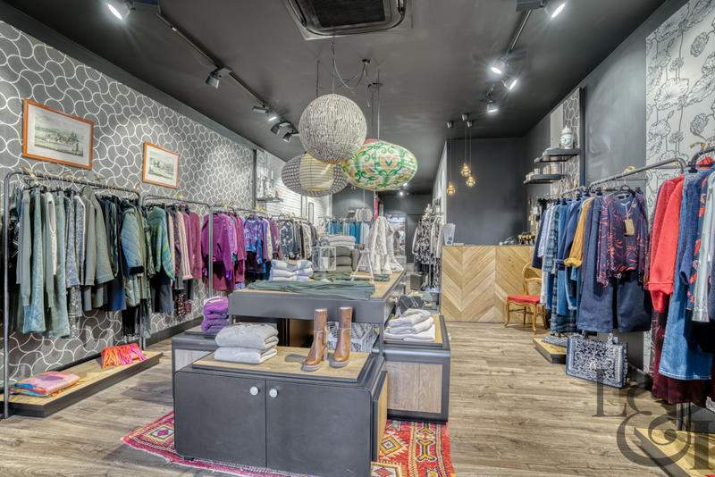 Maison - 220 m² - 5 pièces