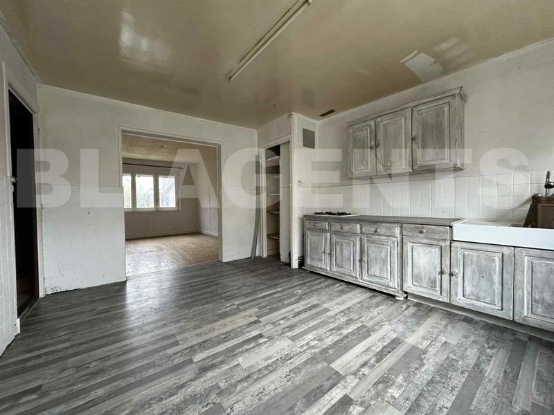 Maison - 95 m² - 5 pièces