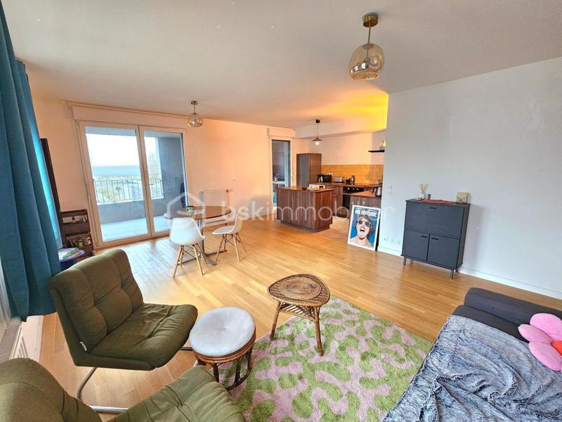 Appartement - 66 m² - 3 pièces