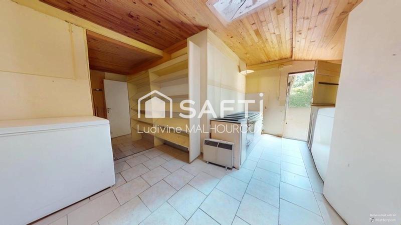 Maison - 137 m² - 6 pièces