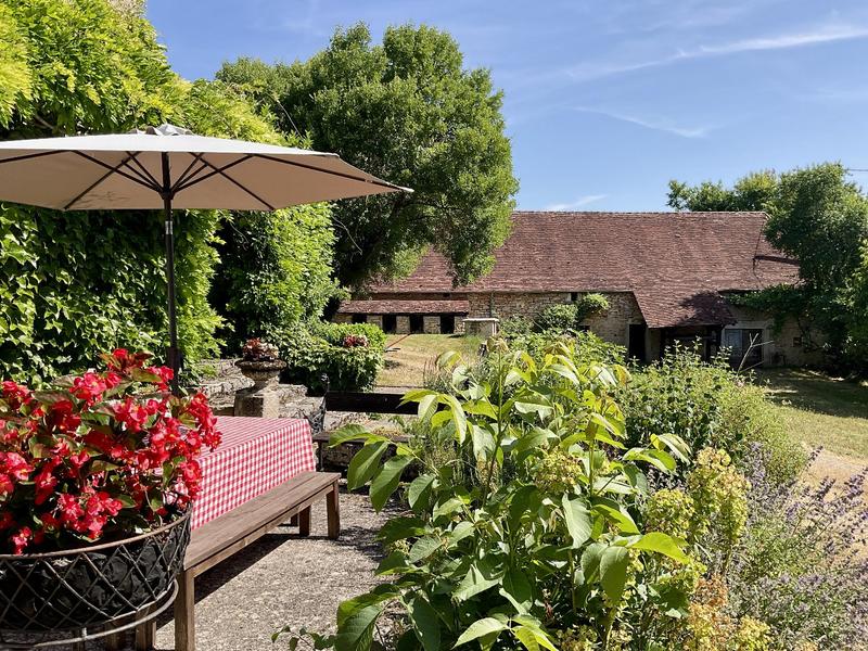 Maison - 300 m² - 9 pièces