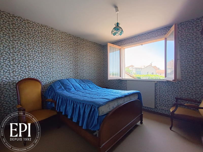 Maison - 95 m² - 5 pièces