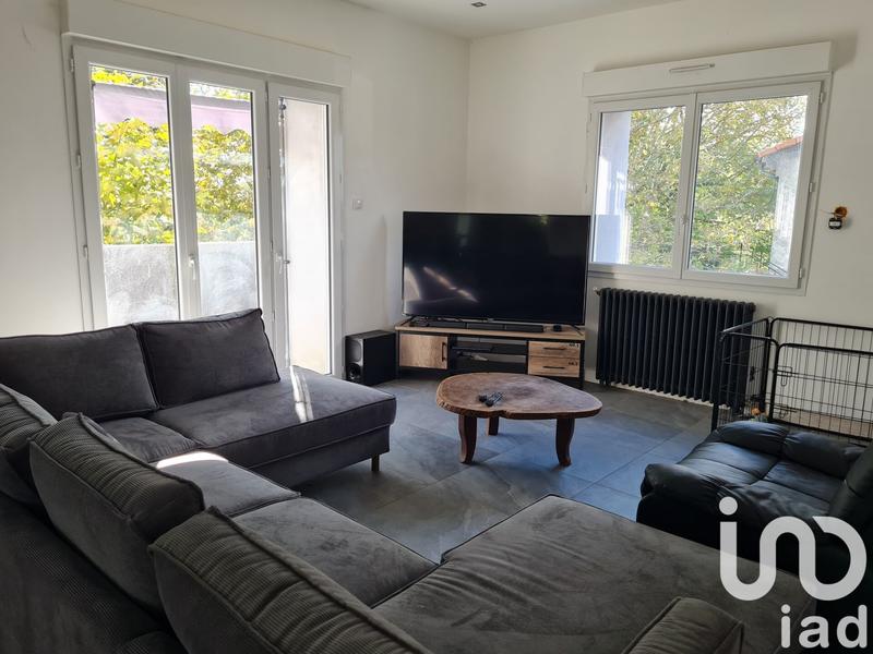 Maison - 370 m² - 9 pièces