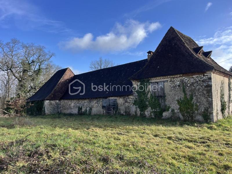 Corps de ferme - 160 m² - 5 pièces