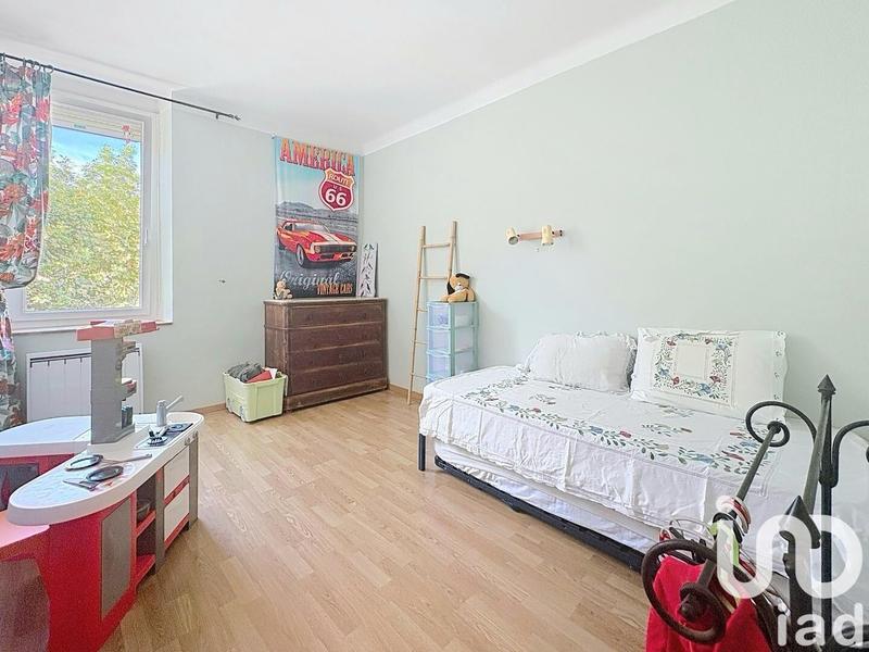 Maison - 268 m² - 9 pièces