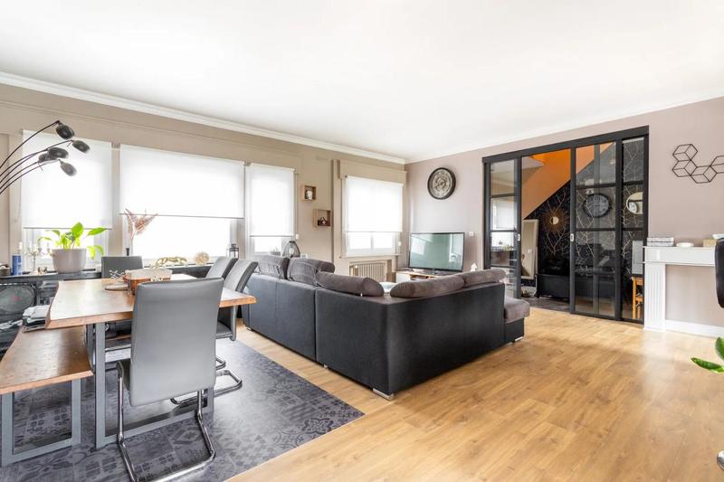 Maison - 187 m² - 7 pièces