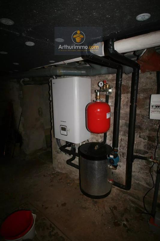 Maison - 96 m² - 7 pièces