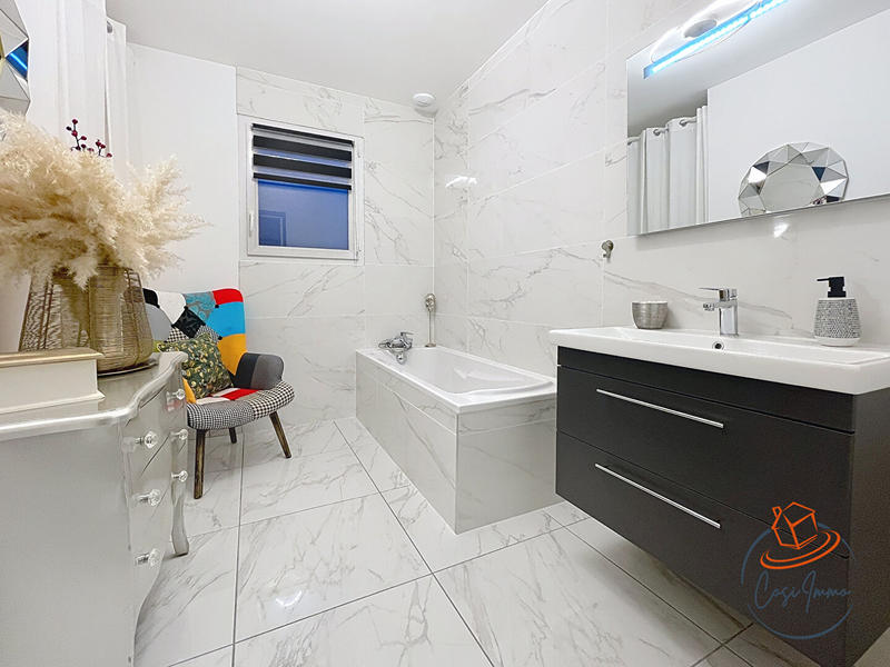 Maison - 114 m² - 5 pièces