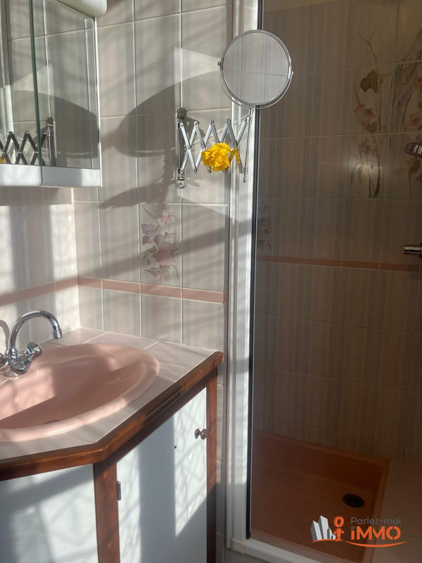 Maison - 187 m² - 8 pièces