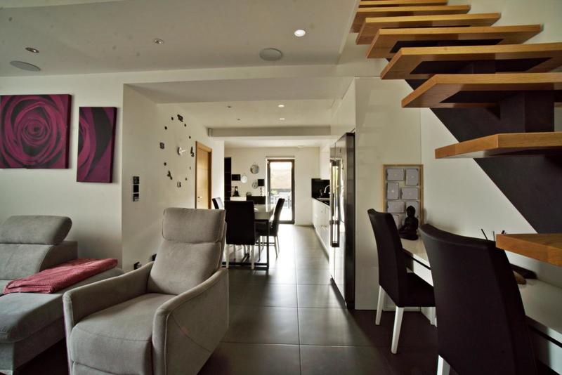 Maison - 83 m² - 4 pièces