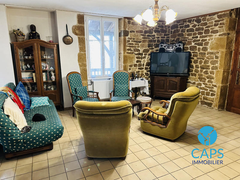 Maison - 600 m² - 15 pièces