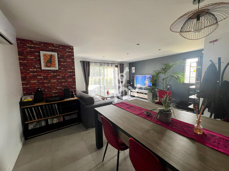 Maison - 102 m² - 4 pièces