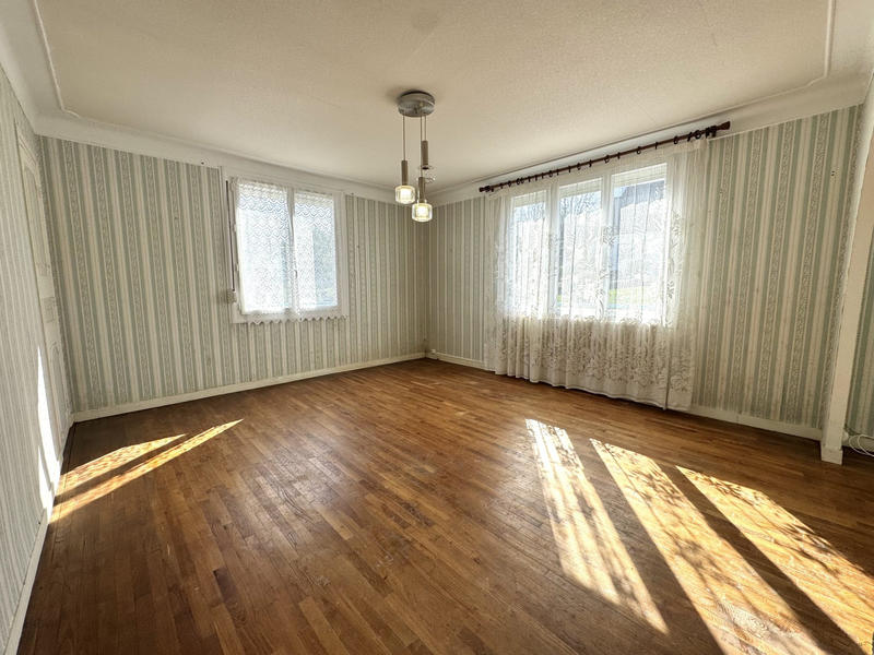 Maison - 80 m² - 5 pièces