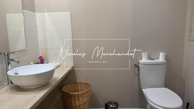 Local commercial - 110 m² - 1 pièce