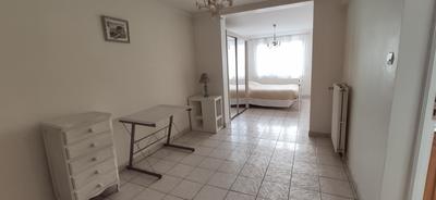 Maison - 104 m² - 6 pièces